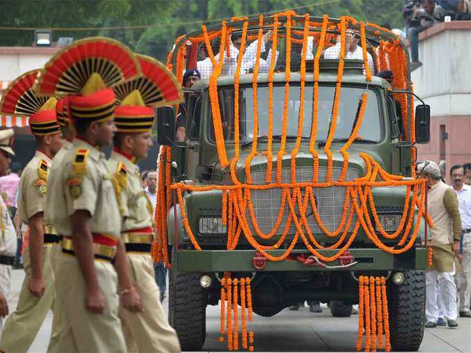 रक्षा मंत्री भी रह चुके हैं जेटली