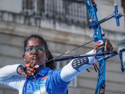 भारताची तीरंदाज कोमालिका बारीला सुवर्ण