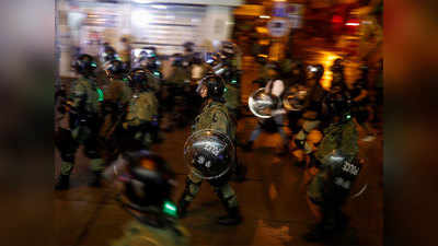 हॉन्ग कॉन्ग में हिंसक हुआ प्रदर्शन 36 लोग गिरफ्तार