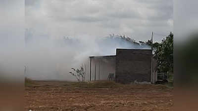 सोलापूर: फटाके निर्मिती कारखान्यात स्फोट