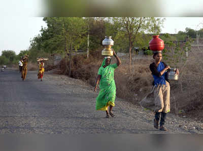 मराठवाड्यावर दुष्काळाचे ढग