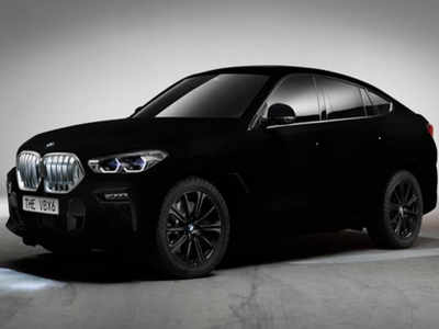 99% யார் கண்ணுக்கும் தெரியாது! அடர் கருப்பு நிறத்தில் களமிறங்கும் BMW கார்..!