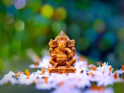 Ganesh Chaturthi Mantra: விநாயகரை இந்த மந்திரங்களை சொல்லி பூஜை செய்து அருளை பெற்றிடுங்கள்...