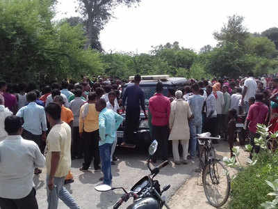 कानपुर में हत्या के आरोपियों का सरेआम हुआ मर्डर, हड़कंप