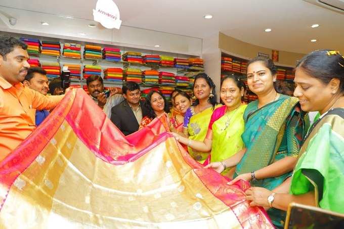 ysrp mlas at showroom