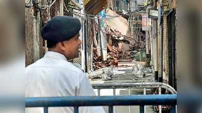 कोलकाता मेट्रो सुरंग हादसा: प्रभावित इलाके में मकानों का ढहना जारी, दो और गिरे
