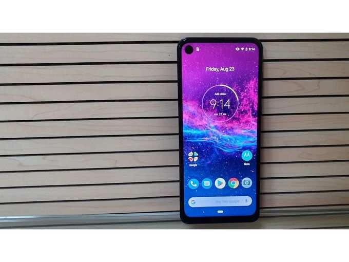 Motorola One Action 1