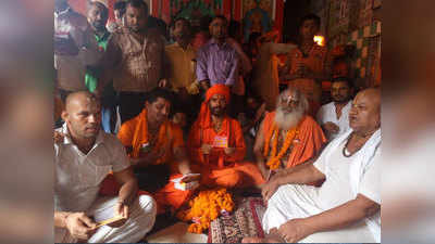 राम मंदिर निर्माण के लिए हनुमानगढ़ी में शुरू हुआ अनवरत हनुमान चालीसा का पाठ