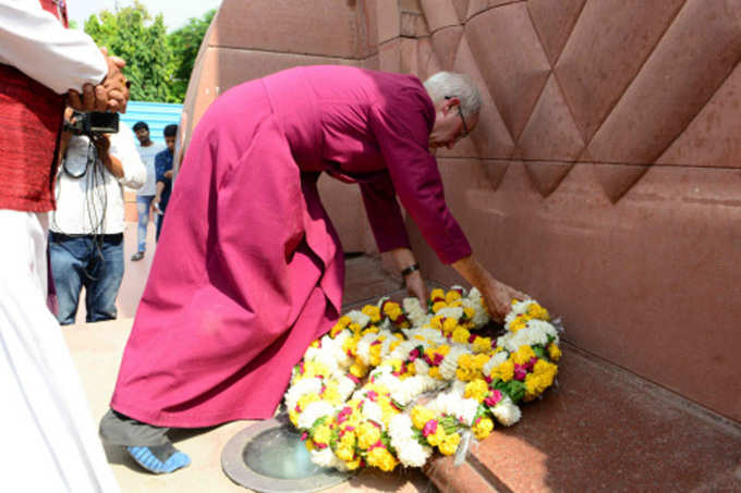 Justin Welby pays tribute at Jallianwala Bagh