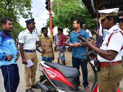 போக்குவரத்து அபராதத்தை மாநில அரசுகள் குறைக்கலாம் - நிதின் கட்கரி அந்தர் பல்டி.!