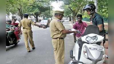 മോട്ടോർ വാഹനനിയമം: പിഴത്തുക പകുതിയാക്കുന്നത് ആലോചിക്കുമെന്ന് മന്ത്രി