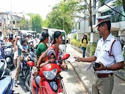 ట్రాఫిక్ పోలీసుల భారీ పెనాల్టీలు.. రూ.100తో తప్పించుకోండి ఇలా!