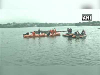 ഭോപ്പാലിൽ ഗണപതി വിഗ്രഹം നിമഞ്ജനം ചെയ്യുന്നതിനിടെ ബോട്ട് മറിഞ്ഞ് 11 മരണം