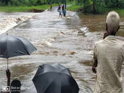 गडचिरोली वैद्यकीय मदतीच्या प्रतीक्षेत