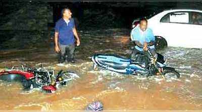 నల్లగొండలో 6 గంటల్లోనే 20 సెం.మీ. వర్షం .. 119 ఏళ్ల రికార్డు బద్దలు! 