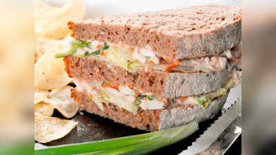 बैचलर्स किचन के लिए यहां देखें आसान Sandwich रेसिपीज