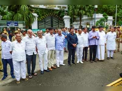 కర్ణాటకలో ఉప-ఎన్నికలు.. లబోదిబోమంటున్న అసమ్మతి ఎమ్మెల్యేలు!