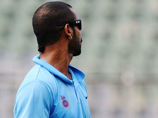 क्या शिखर धवन को लंबे बालों में देखा है आपने? देखें यह तस्वीर - have you seen shikhar dhawan in long hairs instead of his 0 cut hairstyle see here - Navbharat Times क्या शिखर धवन को लंबे बालों में देखा है आपने? देखें यह तस्वीर - have you seen shikhar dhawan in long hairs instead of his 0 cut hairstyle see here - Navbharat Times