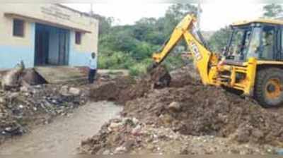 ಕಾಂಕ್ರಿಟ್‌ ಪೈಪ್‌ ಅಳವಡಿಕೆ: ಸಂಚಾರ ಸುಗಮ