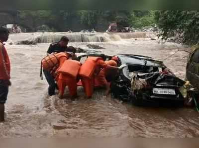 പൂനെയില്‍ കനത്ത മഴ: 12 മരണം