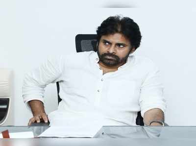 పవన్‌కు తీవ్ర వెన్నునొప్పి, సర్జరీ చేయాలన్న డాక్టర్లు.. జనసేనాని మాత్రం