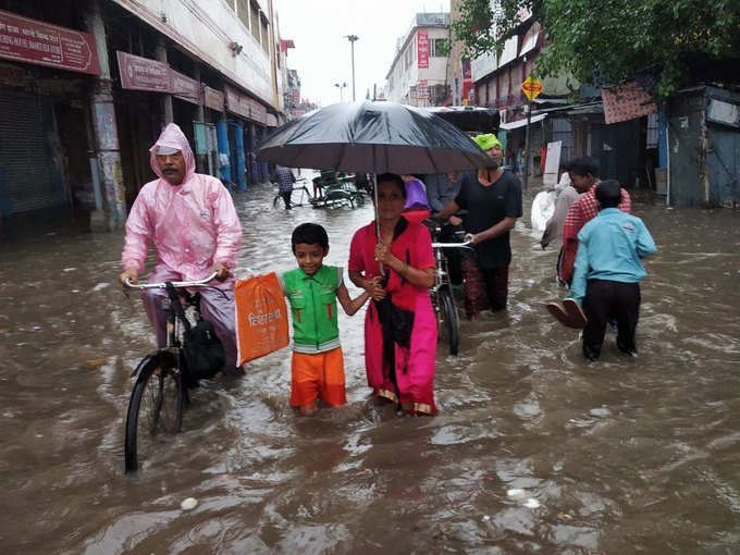 जलभराव से बढ़ी दिक्कतें