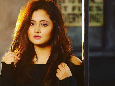 Rashami Desai: बिग बॉस 13 कंटेस्टेंट बायॉग्रफी