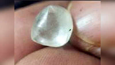 भोपालः लीज पर लिया खदान, खुदाई के दूसरे दिन ही मजदूर को मिला 10 लाख का हीरा