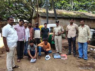 ಗಾಂಜಾ ಮಾರುತ್ತಿದ್ದ ಇಬ್ಬರ ಬಂಧನ