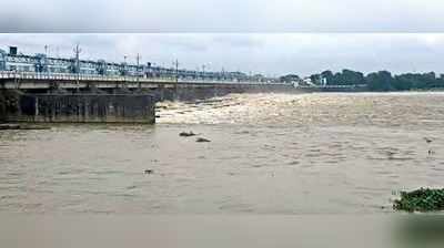 ১৭ গেট খুলল দুর্গাপুর ব্যারাজে