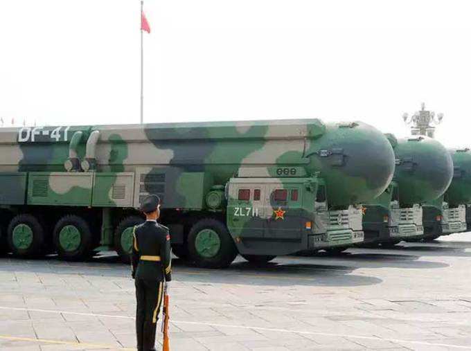 DF-41 दुनिया की सबसे लंबी दूरी तक मार करने वाली मिसाइलों में है