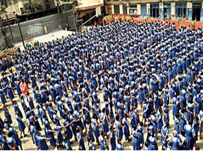 १५०० विद्यार्थ्यांनी घेतली स्वच्छतेची शपथ