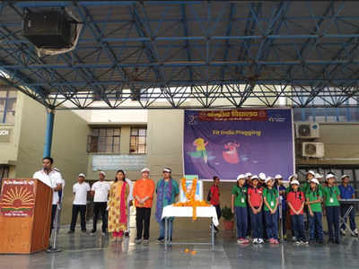 गांधी जयंती के अवसर पर केंद्रीय विद्यालय, खिचड़ीपुर में स्वच्छ भारत, स्वस्थ भारत कार्यक्रम