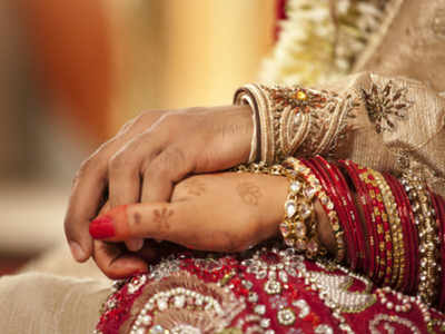 खुद को इसरो का वैज्ञानिक बता शादी की, पत्नी ने पकड़ा झूठ और करा दी FIR