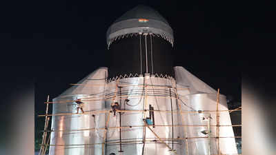 वाराणसी: चंद्रयान-2 और इसरो की थीम पर बने दुर्गा पूजा के पंडाल