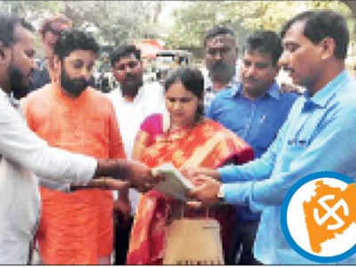 मुंबई में BJP ने 3 और कांग्रेस ने 5 हिंदी भाषियों को टिकट दिया