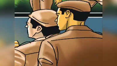 पुलिसवाला बन विदेशी महिला से छीने 2400 डॉलर