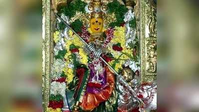 Mahishasura Mardini Pooja నవరాత్రి ఉత్సవాలు.. మహిషాసురమర్దినిగా కనకదుర్గమ్మ