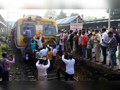 प्रचारासाठी साधली दसरा महोत्सवाची संधी