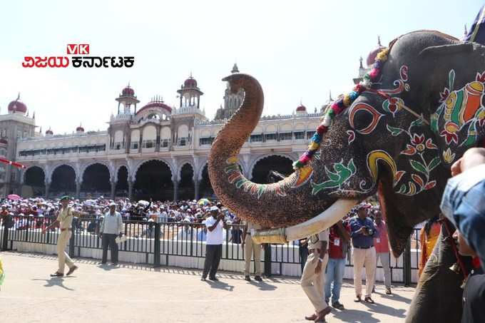 ಜಂಬೂ ಸವಾರಿಯ ಆನೆಗಳಿಗೆ ಅಂದದ ಚಿತ್ತಾರ