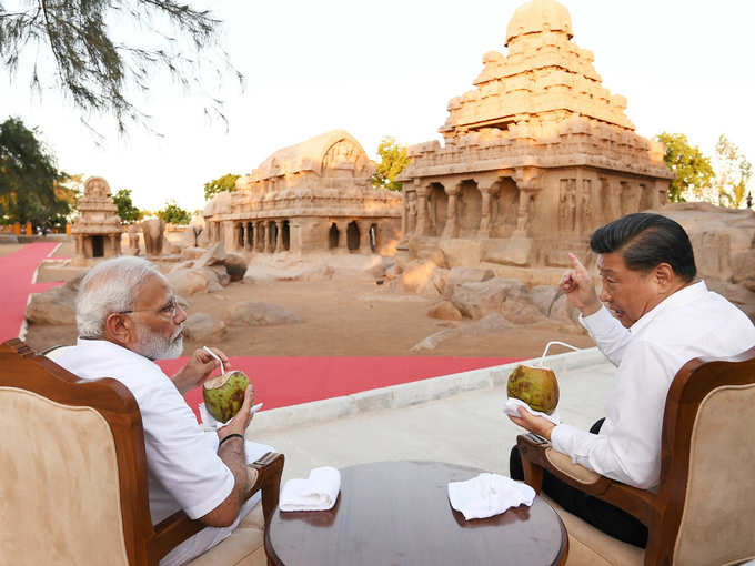 ಎಳನೀರು ಕುಡಿಯುತ್ತಾ ವಿಶ್ವನಾಯಕರ ಮಾತುಕತೆ