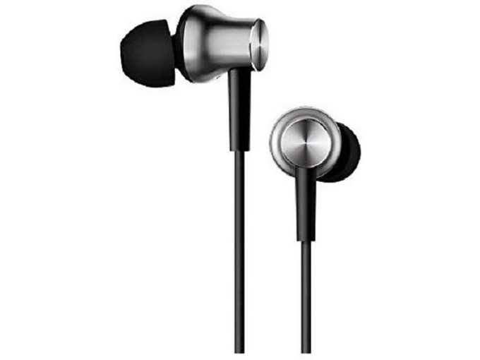 Mi Earphones with Dynamic bass, Music Control and mic