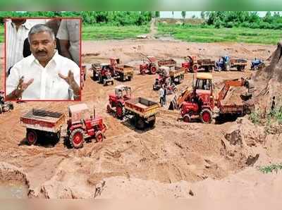 అంతా వరదల వల్లే.. మంత్రి పెద్దిరెడ్డి ఆసక్తికర వ్యాఖ్యలు