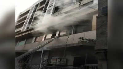 मुंबई: चर्नी रोड येथे इमारतीला भीषण आग