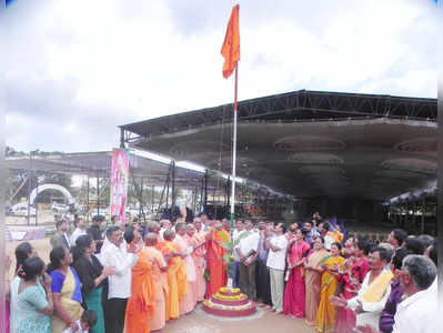 ಸಂಸ್ಮರಣೋತ್ಸವಕ್ಕೆ ಧರ್ಮ ಧ್ವಜಾರೋಹಣ