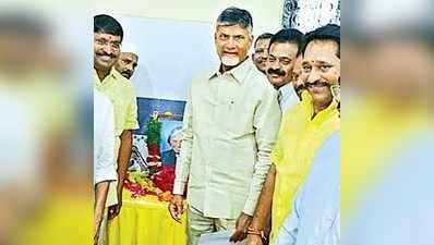 ‘ఆ ఎమ్మెల్యేలకు తోకలు బాగా పెరిగాయి.. ఇకపై తగ్గకపోతే కత్తిరిస్తా’