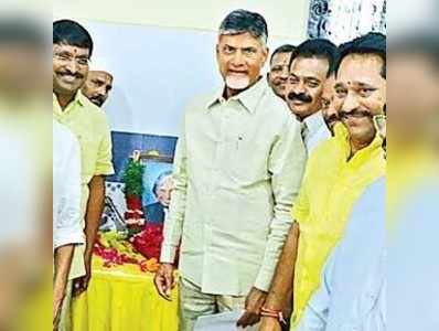 ‘ఆ ఎమ్మెల్యేలకు తోకలు బాగా పెరిగాయి.. ఇకపై తగ్గకపోతే కత్తిరిస్తా’