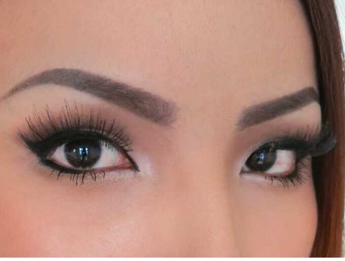 eyebrow eyebrow
