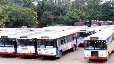 TSRTC Strike మెట్టుదిగని కేసీఆర్.. ప్రారంభమైన బంద్, ఎక్కడికక్కడ అరెస్ట్‌లు