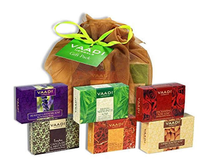 Vaadi Herbals Assorted Soaps Gift Pack, 450g